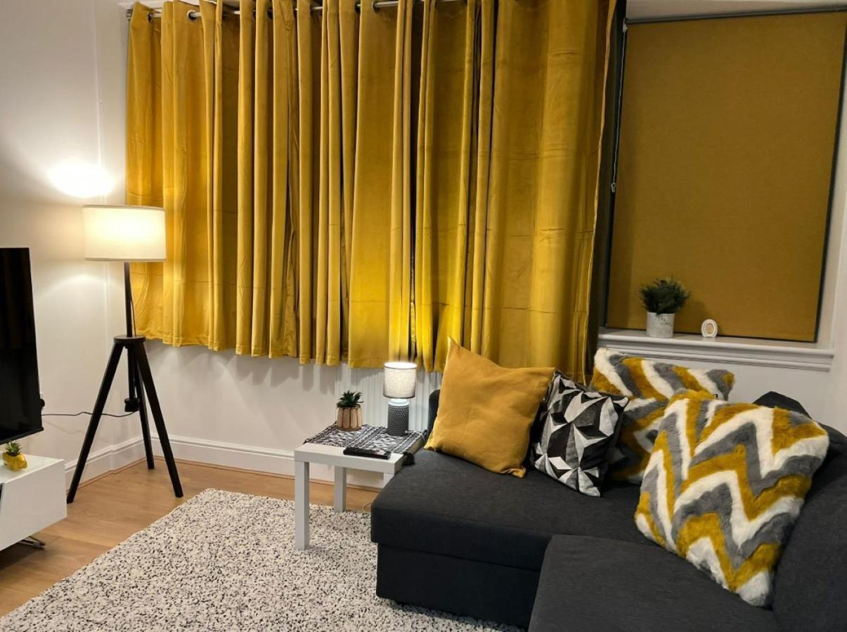 バーキングModern And Stylish 1Bed Flatアパートメント エクステリア 写真